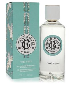 Roger & Gallet Green Tea by Roger & Gallet The Vert Eau Fraiche Spray 3.3 oz (Women)